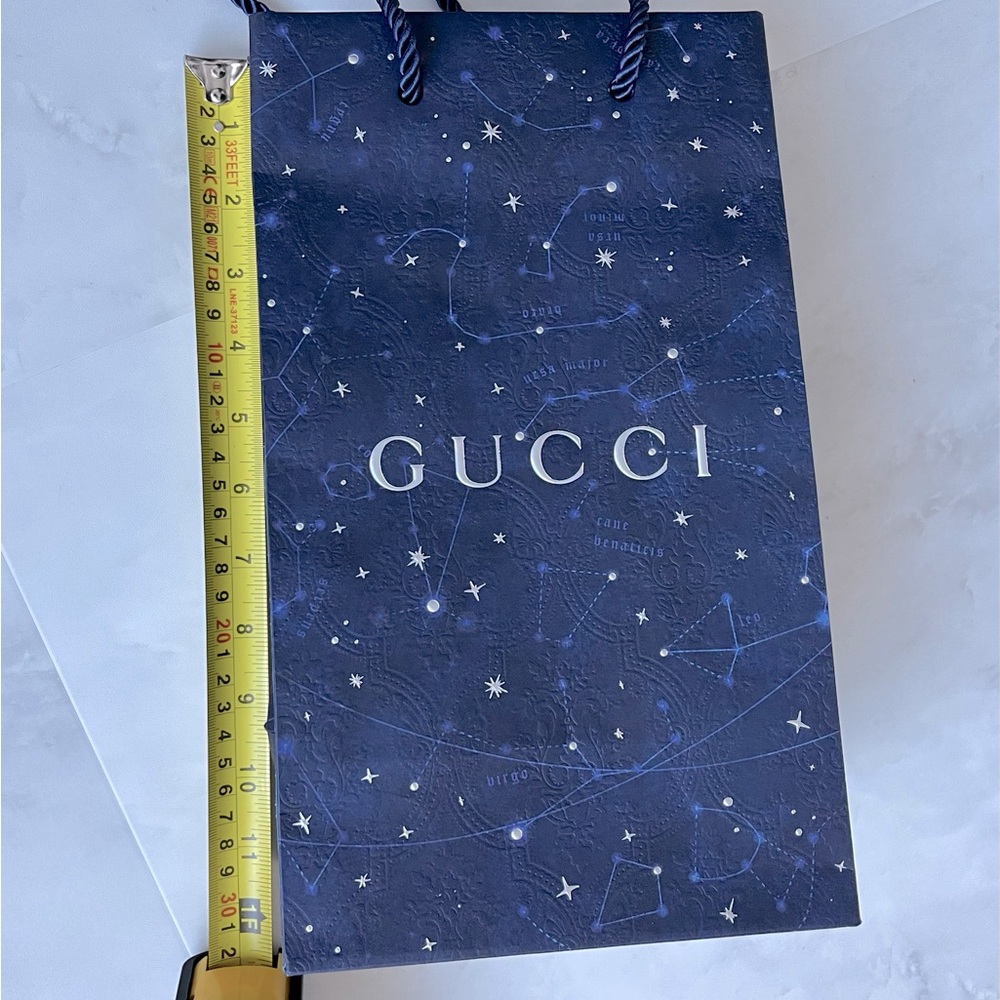 Gucci shoppers/paper bag, with cards/bill paper cover, in mint condition. - Picture 4 of 7